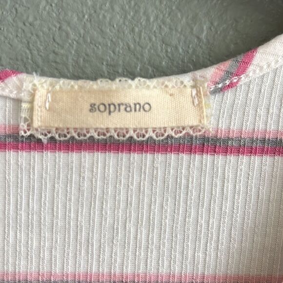 Soprano Top  - Picture 3 of 4